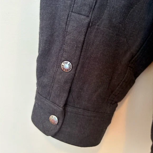 The North Face Quilted Shacket - Picture 6 of 12